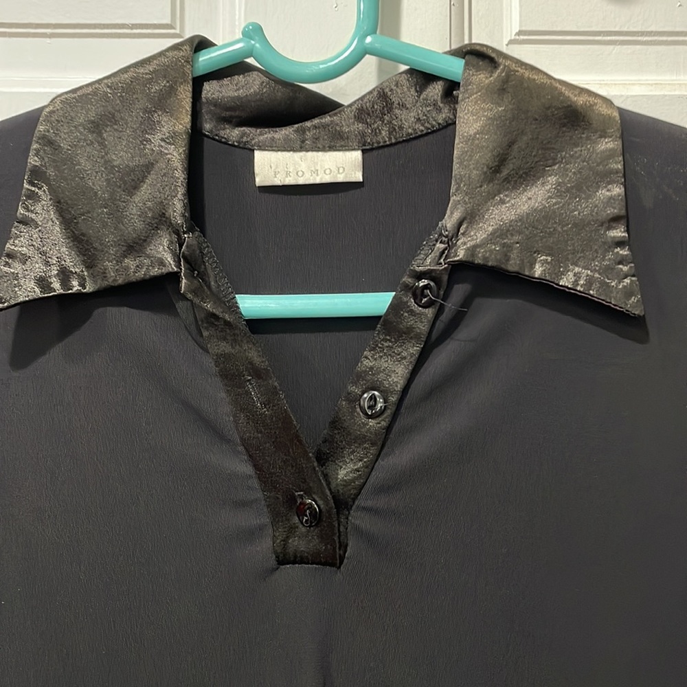 Collared tshirt - Picture 2 of 2
